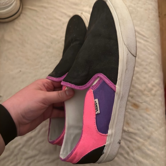 vans - Picture 3 of 5